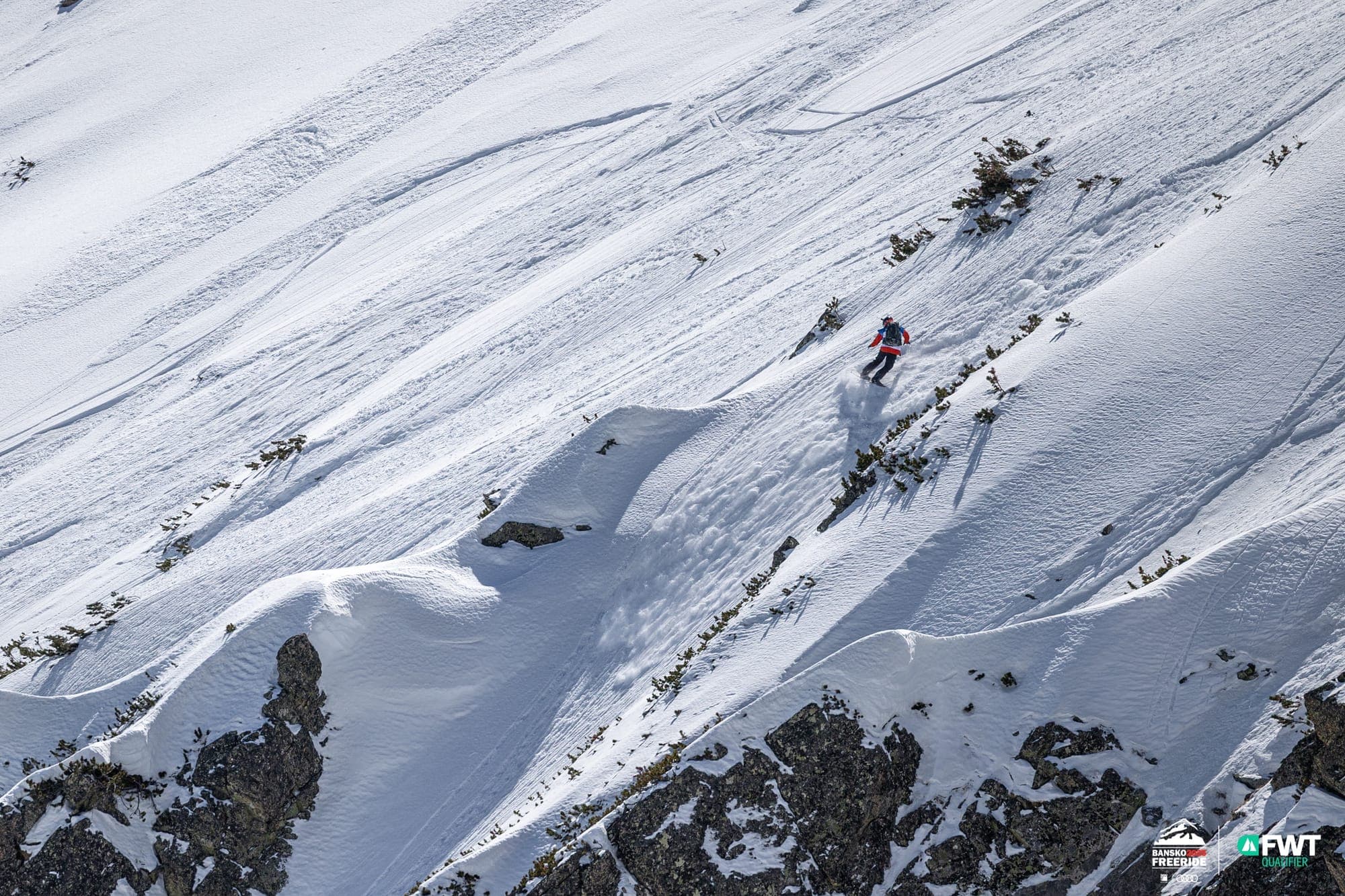 Závodník na trati Bansko Freeride WTQ 2025
